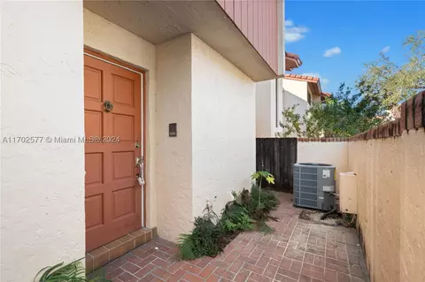 15016 SW 89th Ter #15016, Miami, FL 33196