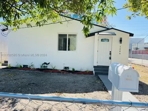 1246 NW 37th St, Miami, FL 33142