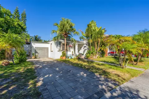 6765 SW 34th St, Miami, FL 33155