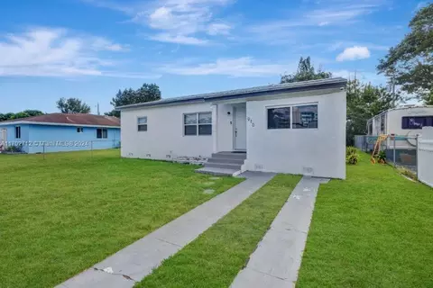 910 NW 67th St, Miami, FL 33150
