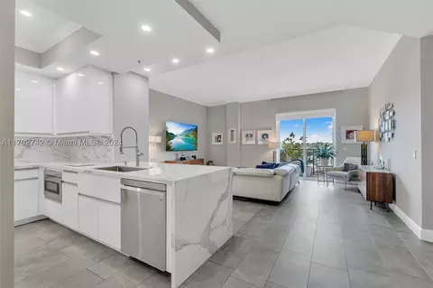 2617 NE 14th Ave #306, Wilton Manors, FL 33334