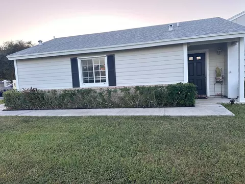 13796 SW 149th Cir Ln #3-70, Miami, FL 33186