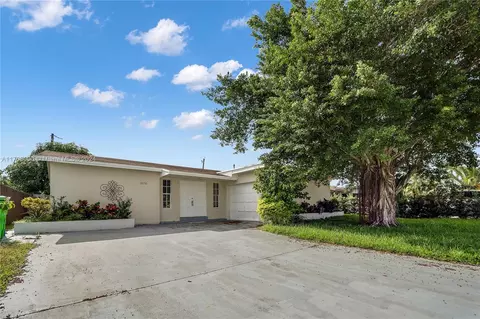 10150 NW 24th St, Sunrise, FL 33322