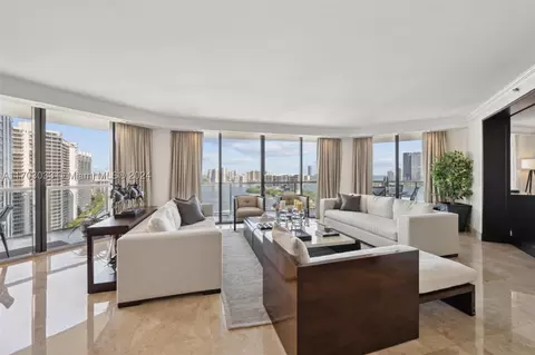 4000 Island Blvd #2106, Aventura, FL 33160