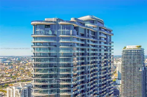 1000 Brickell Plz #3806, Miami, FL 33131