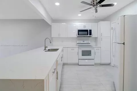2251 NW 48th Ter #208, Lauderhill, FL 33313