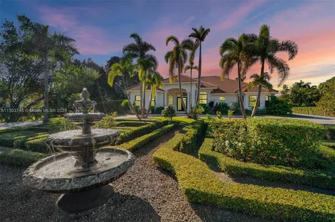 5731 SW 185th Way, Southwest Ranches, FL 33332