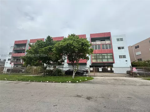 6070 W 19th Ave #201, Hialeah, FL 33012