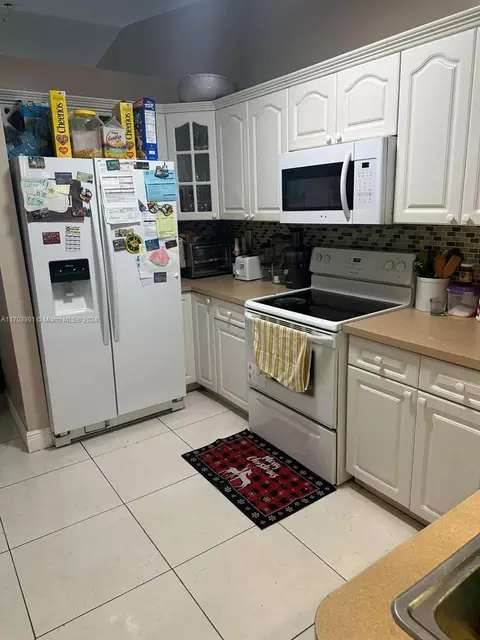 7300 W 29th Ave, Hialeah, FL 33018 photo 11