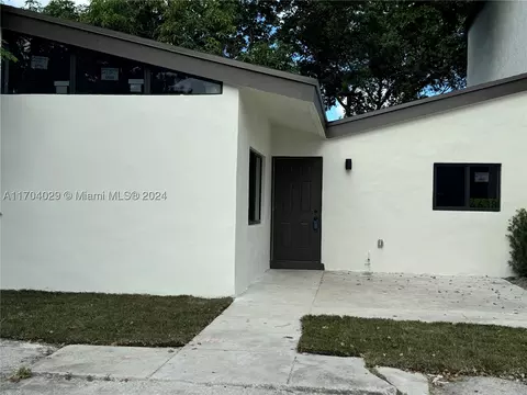 4638 NW 185 St, Miami Gardens, FL 33055