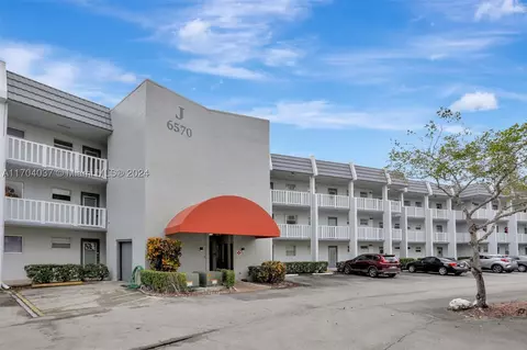 6570 Royal Palm Blvd #206J, Margate, FL 33063