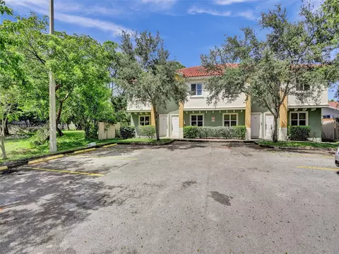 421 NW 40th Ct, Oakland Park, FL 33309