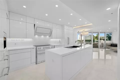 6700 Indian Creek Dr #408, Miami Beach, FL 33141