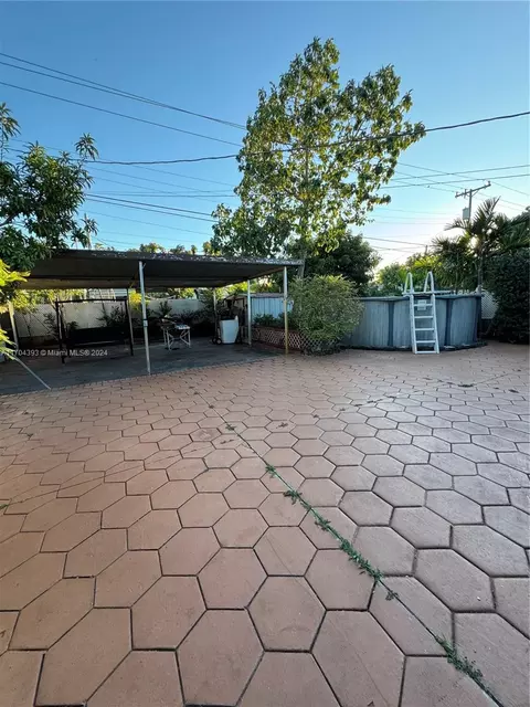 298 E 14th St, Hialeah, FL 33010 photo 9