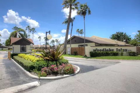 769 Banks Rd #769, Margate, FL 33063