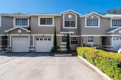 5001 SW 123rd Ter, Cooper City, FL 33330