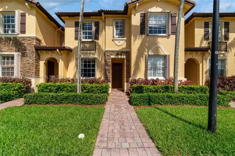 9269 SW 227th St #5-24, Cutler Bay, FL 33190