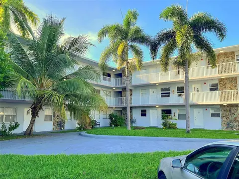 7101 SW 89th Ct #110, Miami, FL 33173