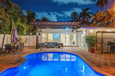 1351 Jackson St, Hollywood, FL 33019