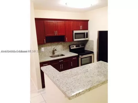 2838 Madison St #10, Hollywood, FL 33020