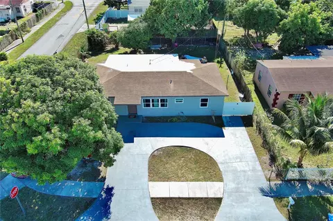 2900 NW 160th St, Miami Gardens, FL 33054