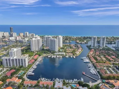 3640 Yacht Club Dr #607, Aventura, FL 33180