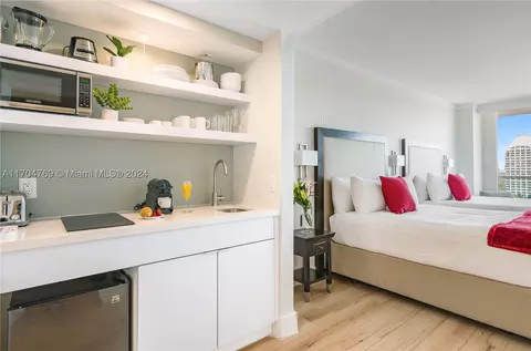 2889 Mcfarlane Rd #1503, Miami, FL 33133
