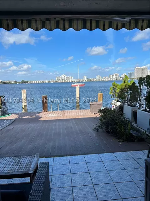 2781 NE 165th Ter #22, North Miami Beach, FL 33160