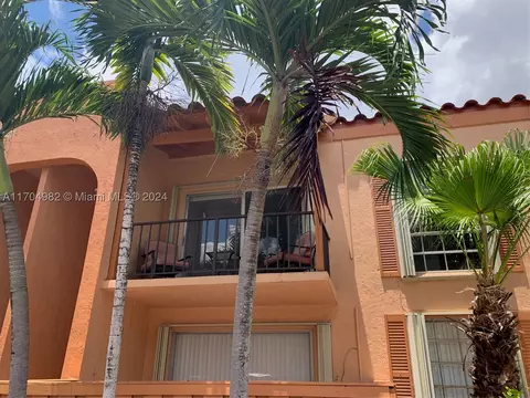 7141 Miami Lakes Dr #O4, Miami Lakes, FL 33014