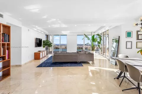 901 Brickell Key Blvd #2608, Miami, FL 33131