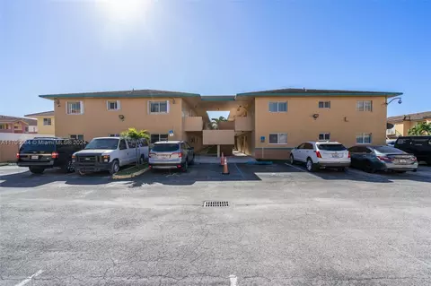2985 W 80th St #215, Hialeah, FL 33018 photo 1