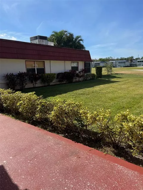 237 Waterford J #237, Delray Beach, FL 33446