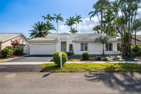 8490 SW 83rd St, Miami, FL 33143