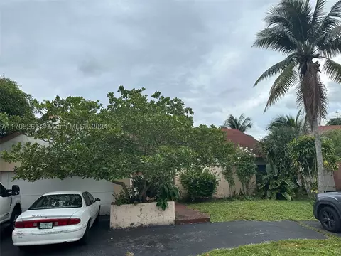 2901 Buttonwood Ave, Miramar, FL 33025
