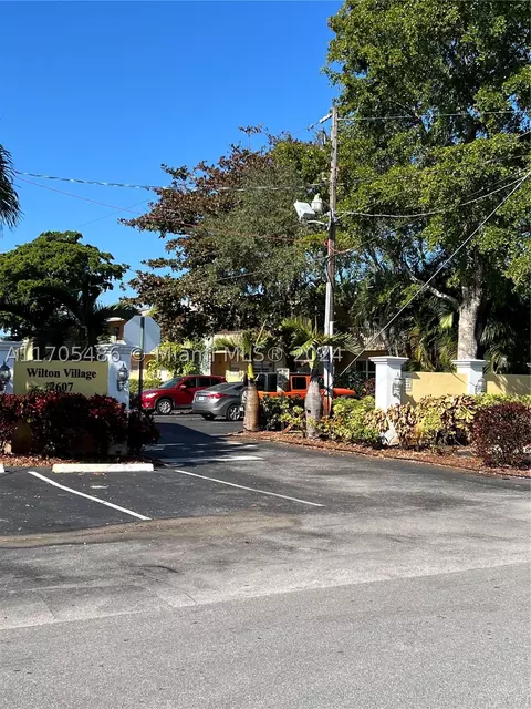 2607 NE 8th Ave #22, Wilton Manors, FL 33334