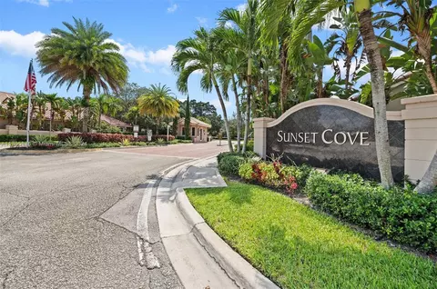 10012 NW 2nd St, Plantation, FL 33324