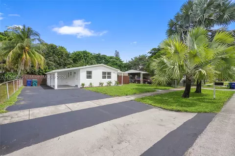 920 NW 34th Way, Lauderhill, FL 33311