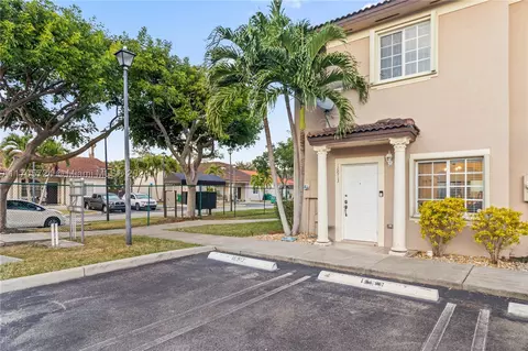 16913 SW 137th Pl, Miami, FL 33177