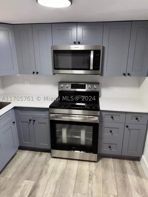 6625 W 4th Ave #219, Hialeah, FL 33012