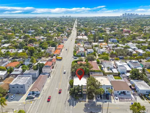 1700 SW 10th St, Miami, FL 33135