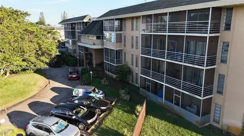 4848 NW 24th Ct #322, Lauderdale Lakes, FL 33313