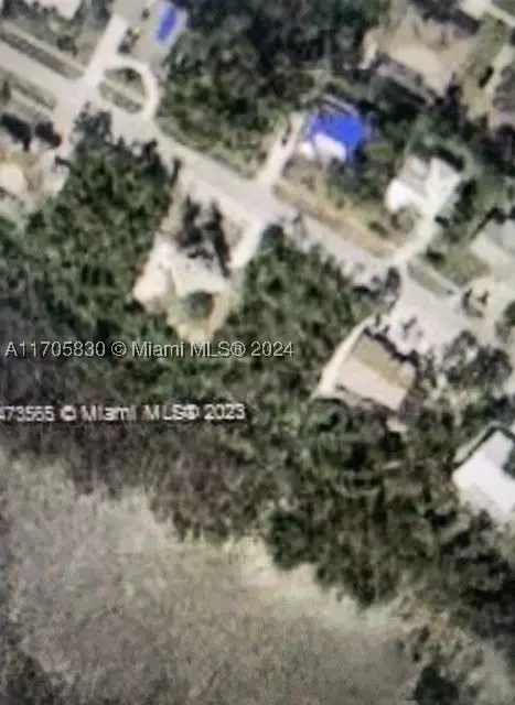 2058 Dogwood Dr, Marco Island, FL 34145