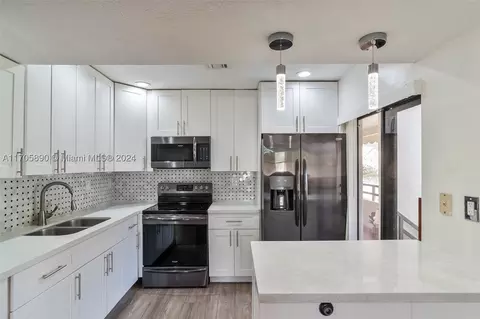 20150 NE 3rd Ct #6, Miami, FL 33179