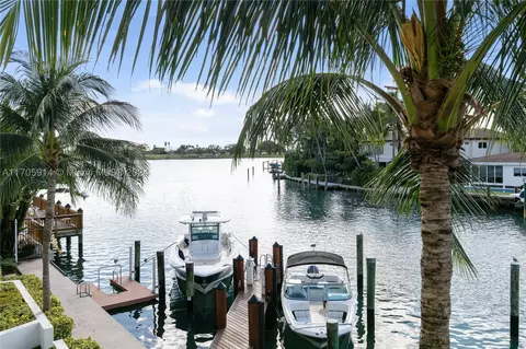 9400 W Bay Harbor Dr #203, Bay Harbor Islands, FL 33154