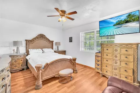 1687 W 68th St #1687, Hialeah, FL 33014 photo 17