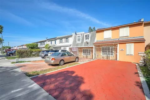 1687 W 68th St #1687, Hialeah, FL 33014 photo 5