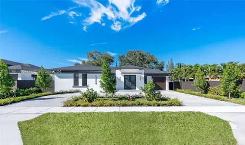 13850 Jefferson St, Miami, FL 33176