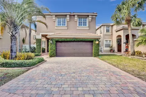 1451 Briar Oak Ct, Royal Palm Beach, FL 33411