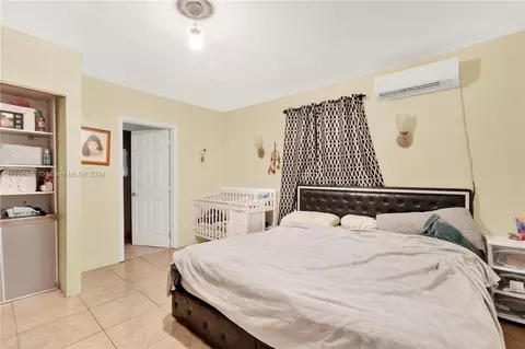 Bedroom - 703 E 37th St, Hialeah, FL 33013 photo 4 of 7