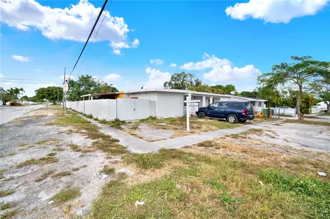 Other - 703 E 37th St, Hialeah, FL 33013 photo 17 of 18